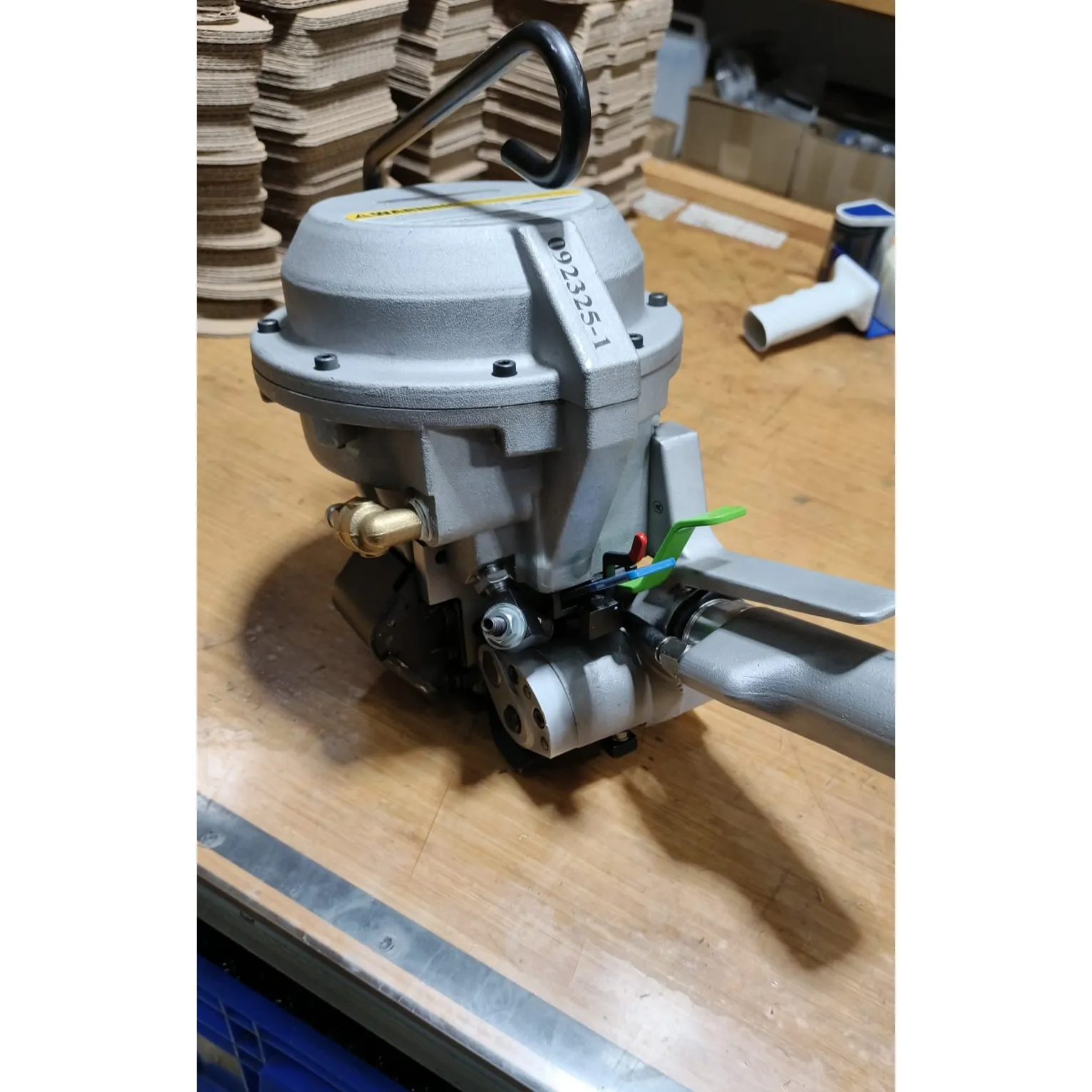 Havalı Çelik Çember Makinası UST-1250 19MM (Amerikan) 